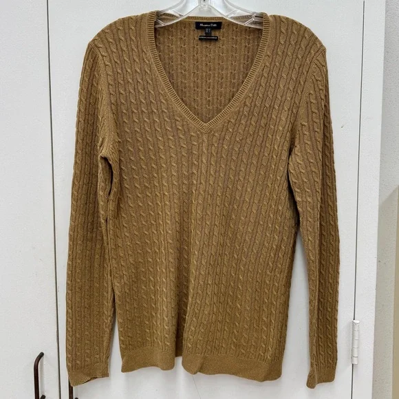 Massimo Dutti V-Neck Cable Knit Sweater - Brown - Picture 2 of 4